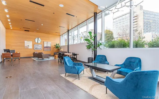 $2,775 | 1 Dekalb Avenue, Unit 406, White Plains, NY 10605