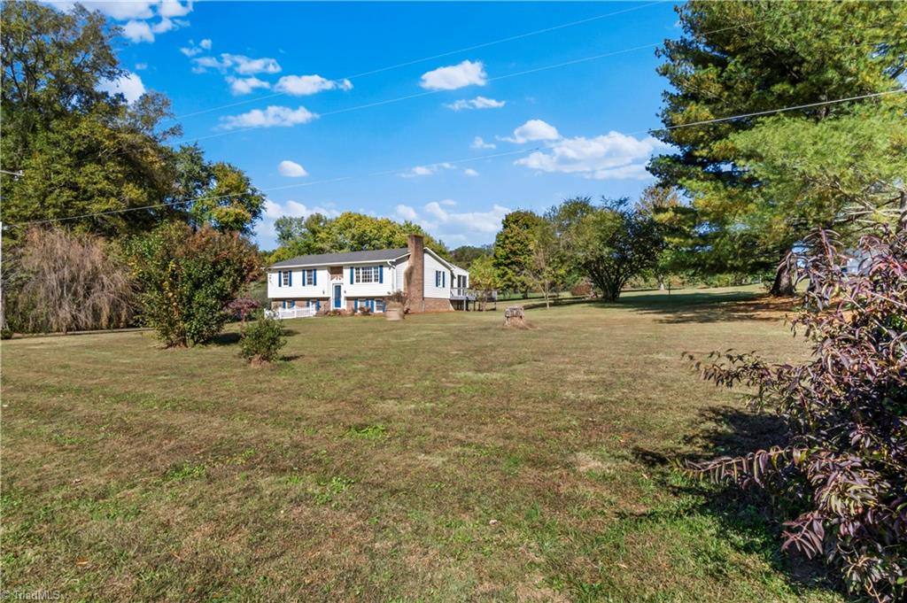 1180 Falkenberry Road King, NC 27021 - Photo 5 of 40