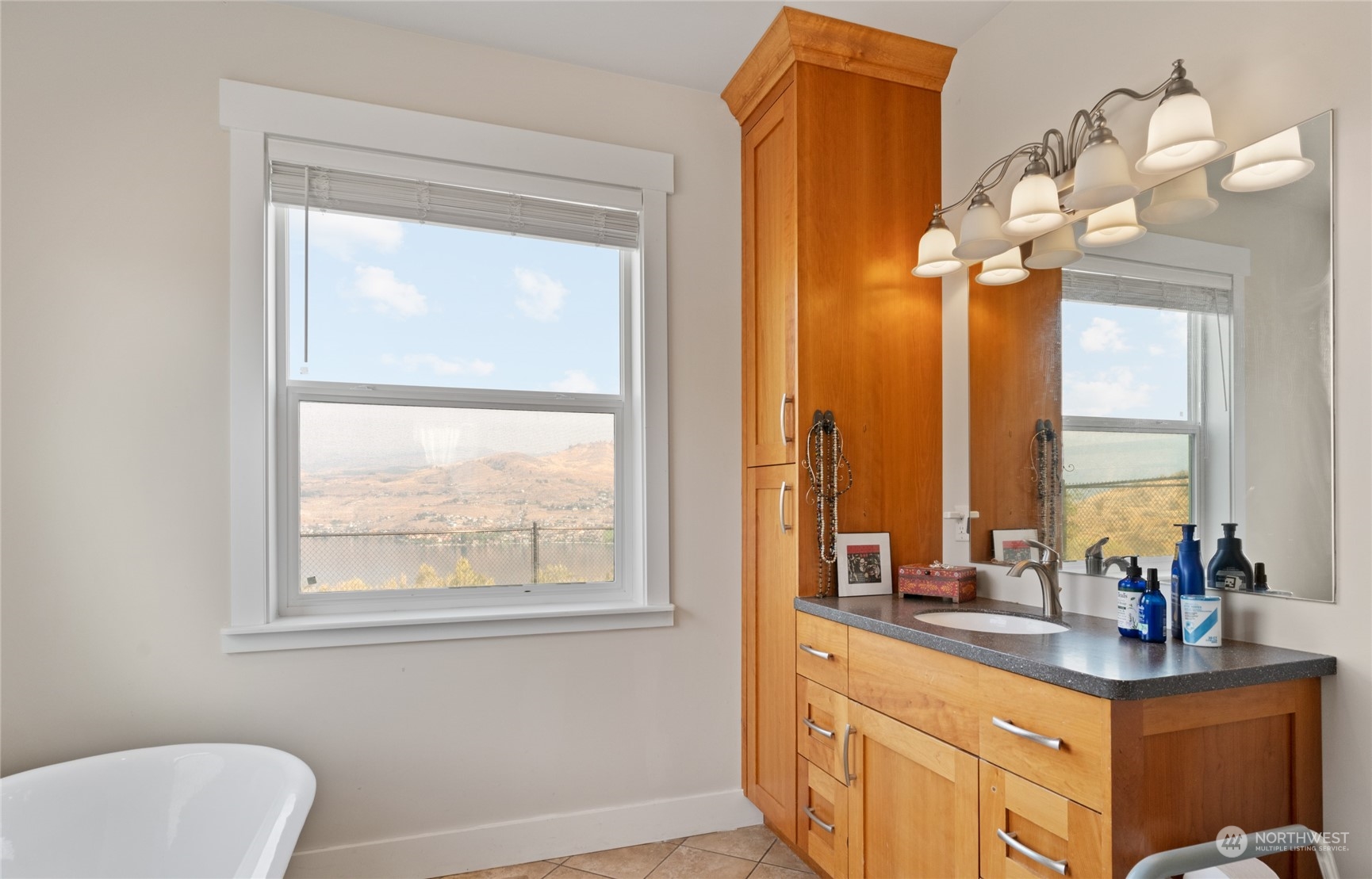 56 Chelan Butte Road Chelan, WA 98816 - Photo 15 of 35 Gallery Image 15
