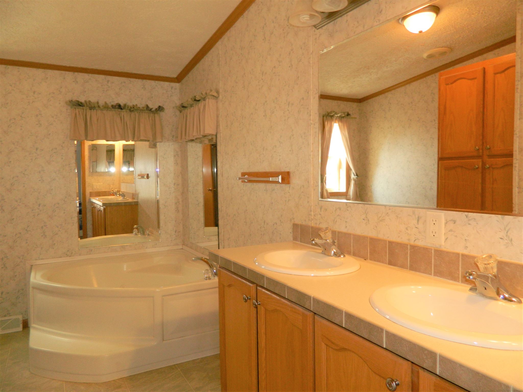 8 North Windy Road Tilton, NH 03276 - Photo 31 of 39 Gallery Image 31