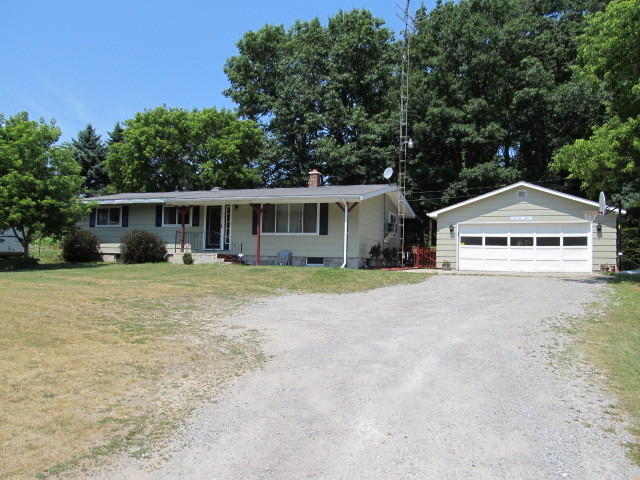 422 North Hubbard Lake Road Spruce, MI 48762 - Photo 1 of 16 Gallery Image 1