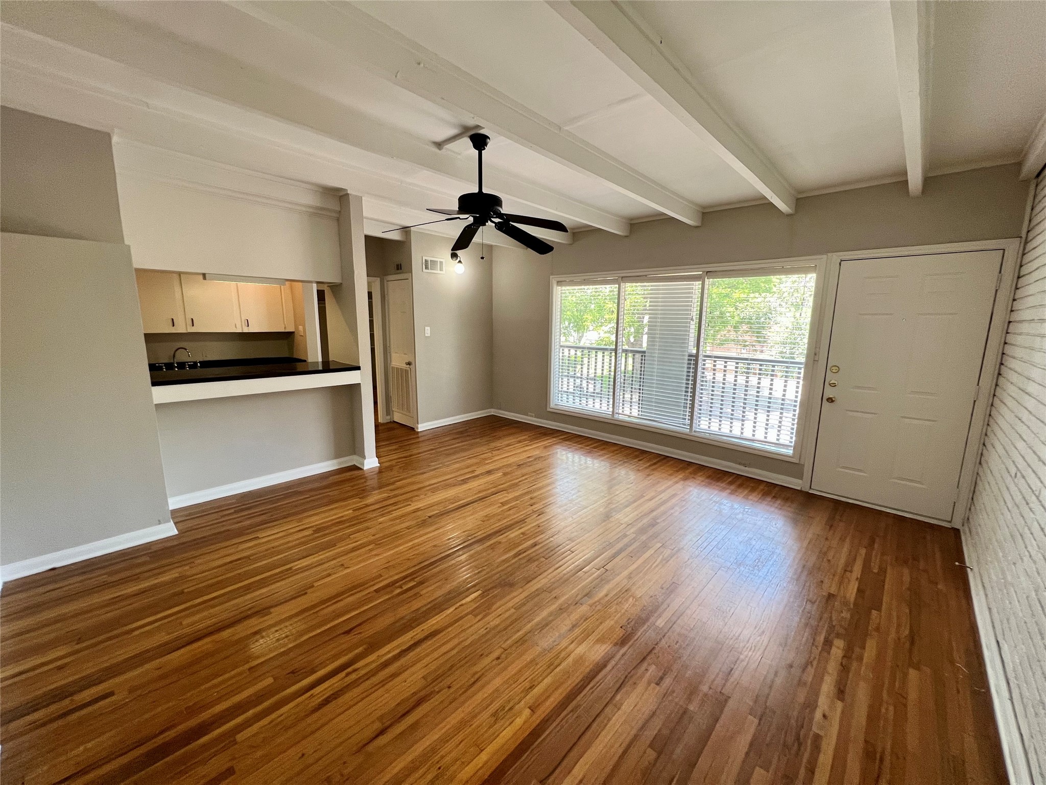 219 Marshall Street, Unit 222 Houston, TX 77006 - Photo 1 of 9