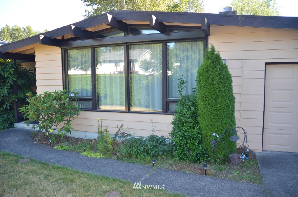 24222 Lockwood Road Bothell, WA 98021 - Photo 1 of 15