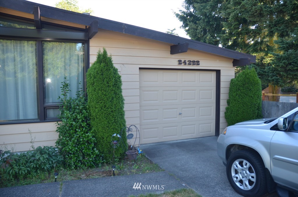 24222 Lockwood Road Bothell, WA 98021 - Photo 12 of 15