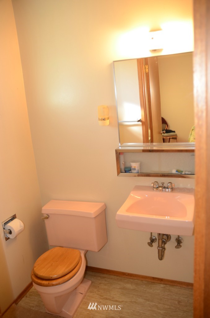 24222 Lockwood Road Bothell, WA 98021 - Photo 10 of 15
