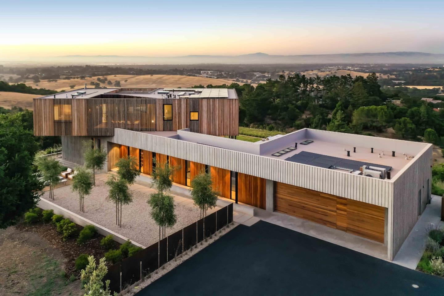 138 Goya Road Portola Valley, CA 94028 - Photo 3 of 51 Gallery Image 3
