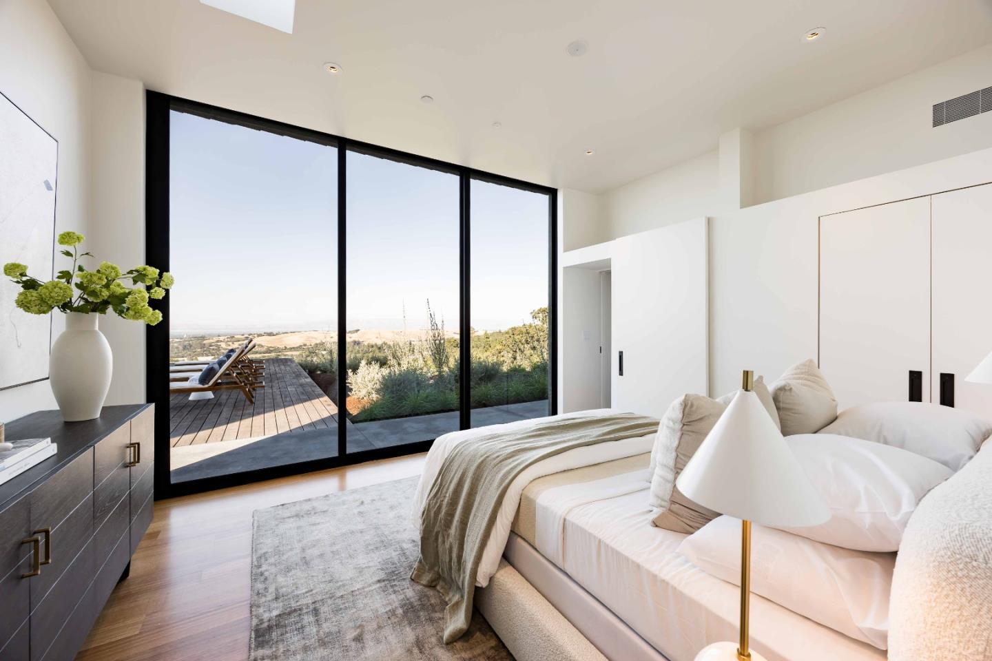 138 Goya Road Portola Valley, CA 94028 - Photo 32 of 51 Gallery Image 32