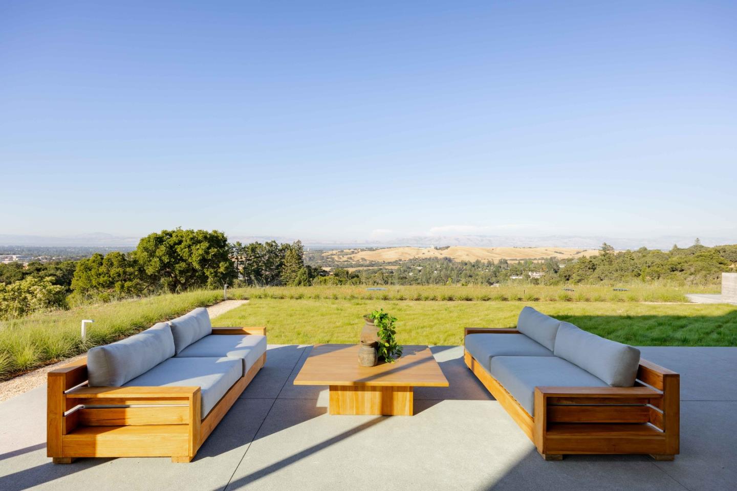 138 Goya Road Portola Valley, CA 94028 - Photo 39 of 51 Gallery Image 39