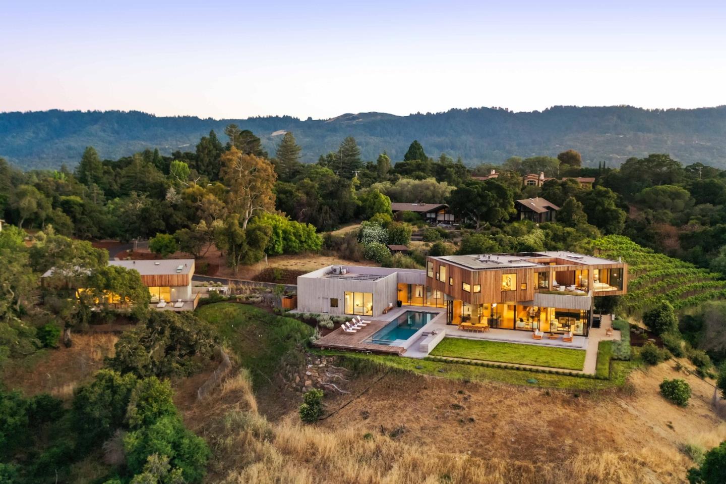 138 Goya Road Portola Valley, CA 94028 - Photo 5 of 51 Gallery Image 5