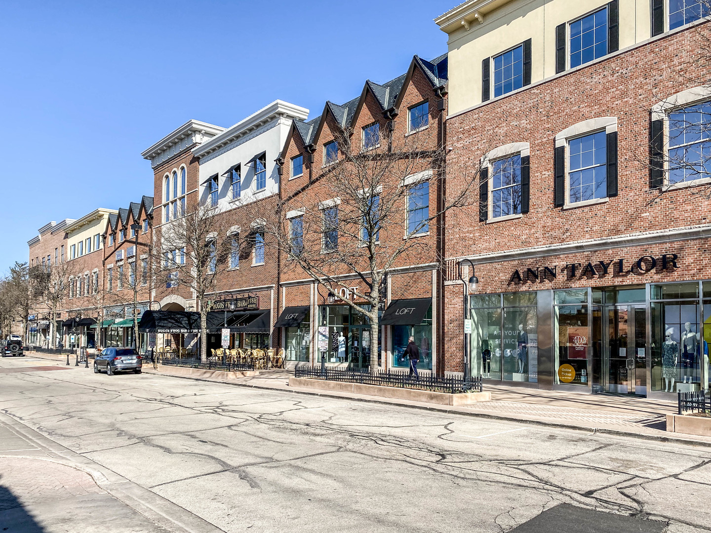 116 North Wright Street, Unit 5 Naperville, IL 60540 - Photo 17 of 62 a view of a building and a street