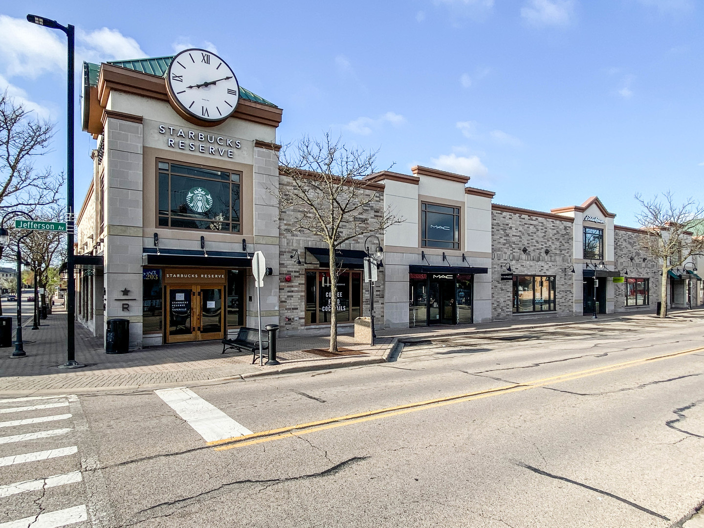 116 North Wright Street, Unit 5 Naperville, IL 60540 - Photo 20 of 62 a view of a building with a balcony
