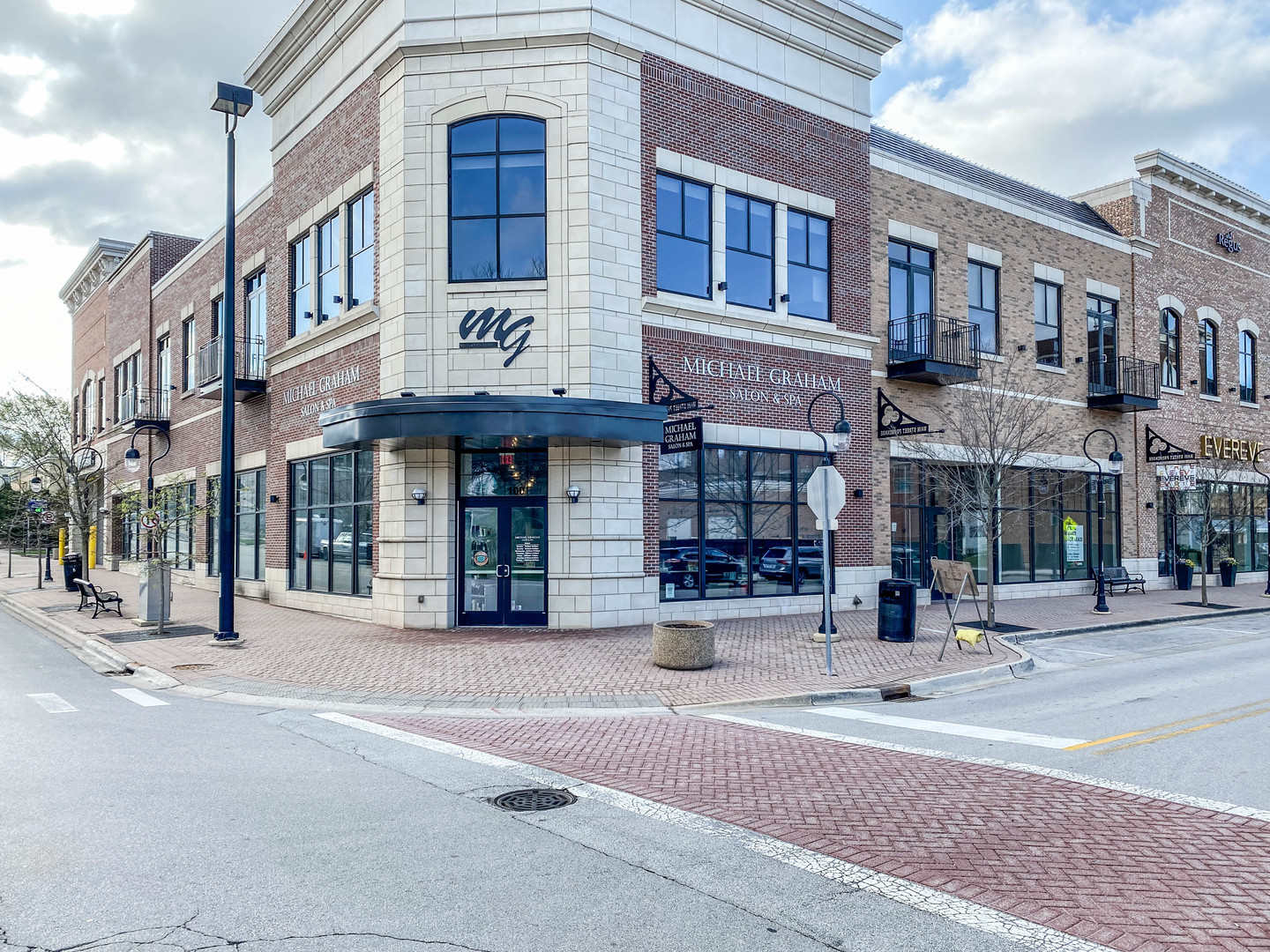 116 North Wright Street, Unit 5 Naperville, IL 60540 - Photo 21 of 62 a view of a building entrance
