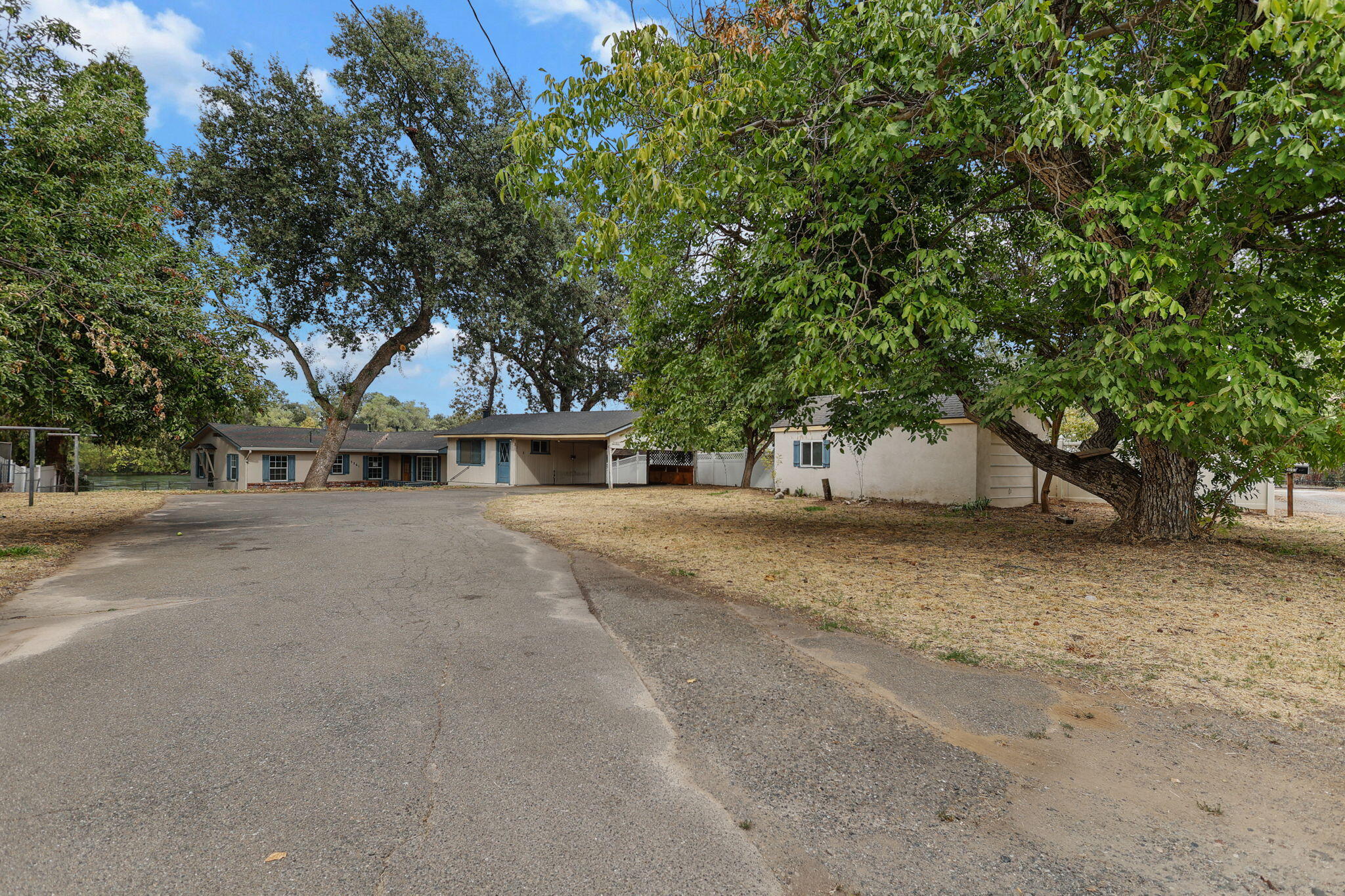 3261 Riverside Drive Anderson, CA 96007 - Photo 2 of 31 56-web-or-mls-_K3A6764