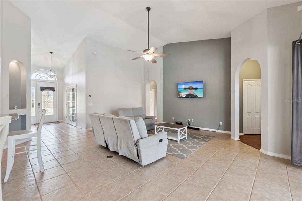 3652 Rochelle Lane Apopka, FL 32712 - Photo 8 of 45