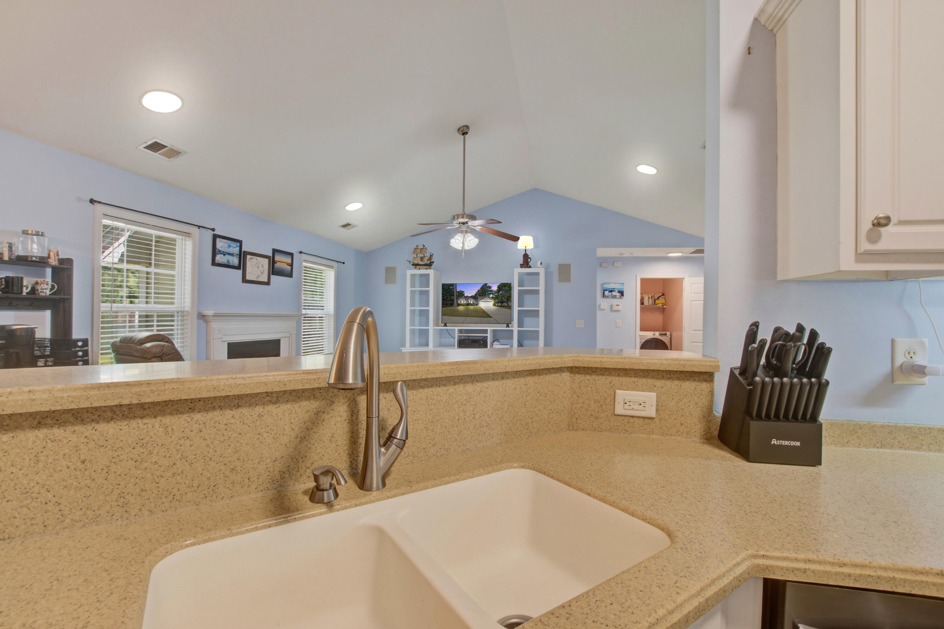 415 Black Horse Road Moncks Corner, SC 29461 - Photo 13 of 40 415 (16)