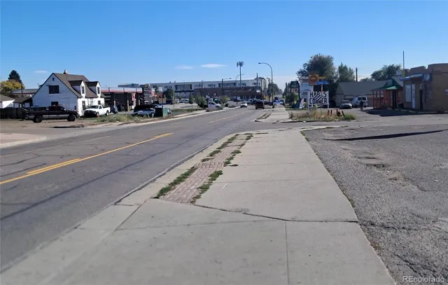 a street sign on the side of the road