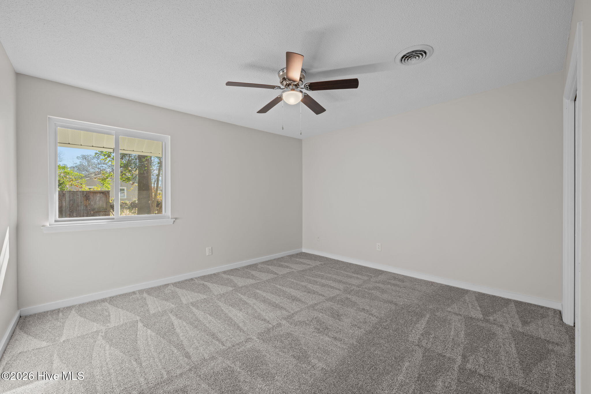 1014 B Kings Way New Bern, NC 28562 - Photo 15 of 25 20-web-or-mls-DSC_7910