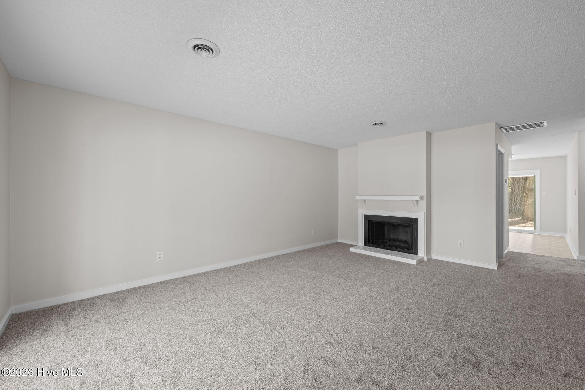 1014 B Kings Way New Bern, NC 28562 - Photo 2 of 25 5-web-or-mls-DSC_7859