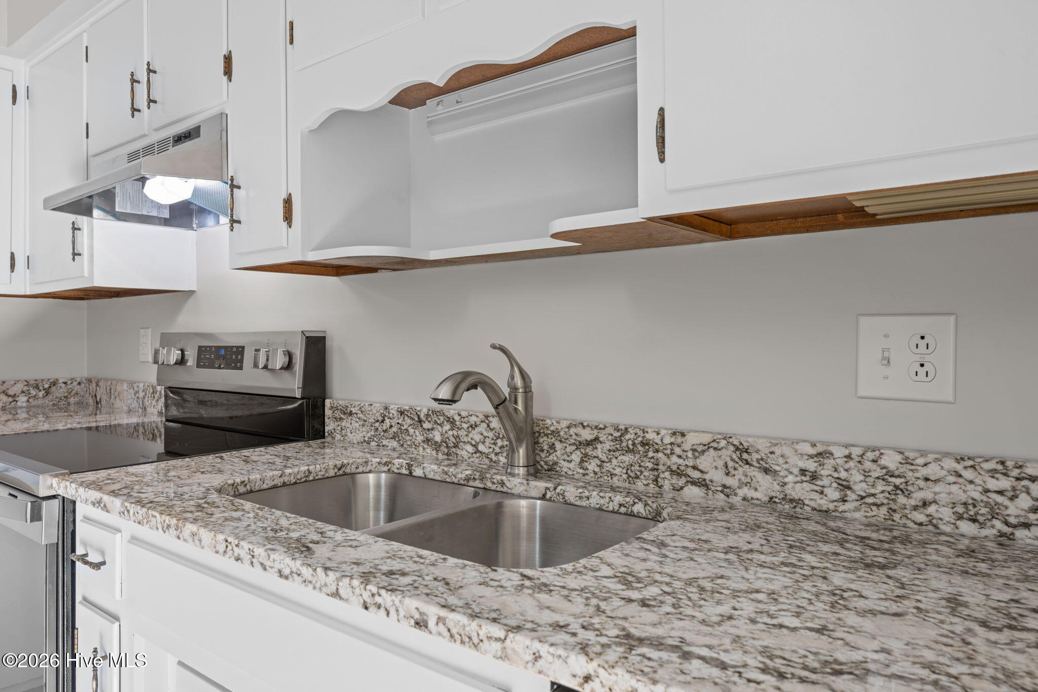 1014 B Kings Way New Bern, NC 28562 - Photo 10 of 25 14-web-or-mls-DSC_7886