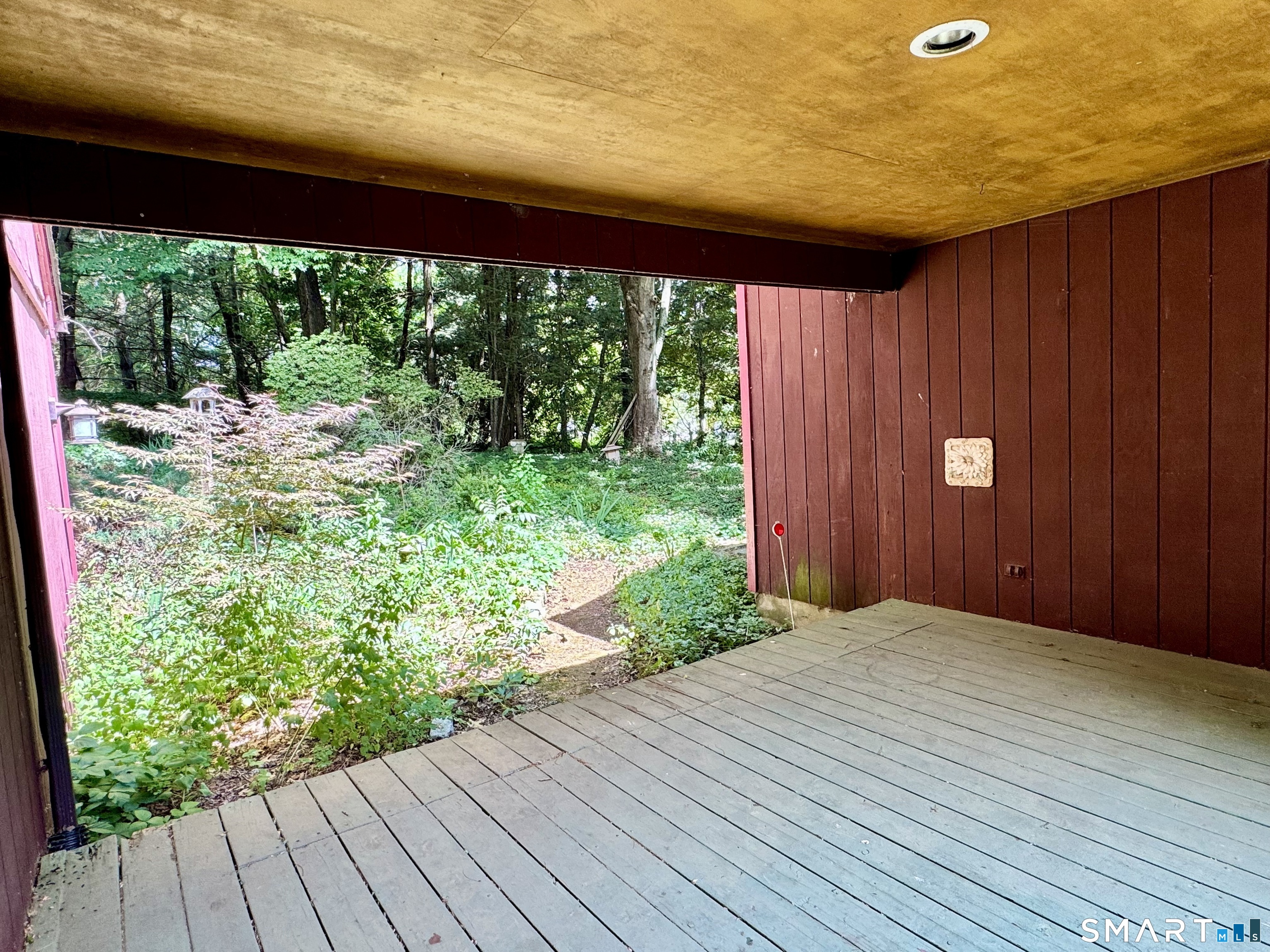82 Timothy Terrace Windsor, CT 06095 - Photo 3 of 40