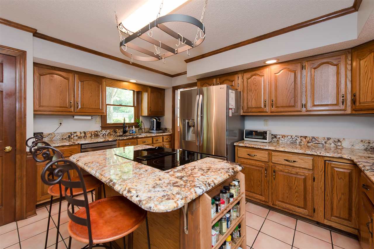 581 West White Road Collierville, TN 38017 - Photo 10 of 24 Gallery Image 10