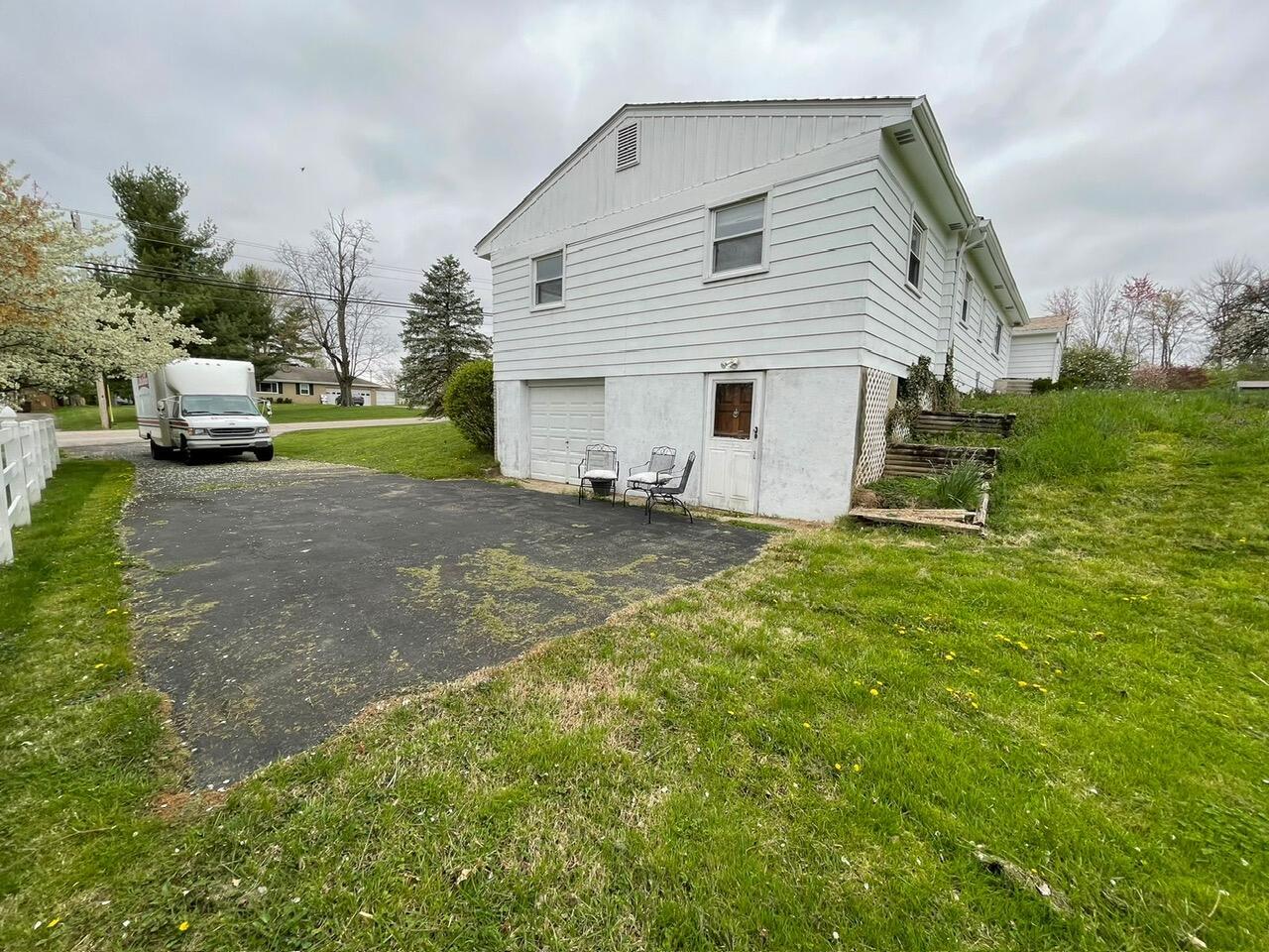 3502 Behymer Road Cincinnati, OH 45245 - Photo 11 of 43 IMG_3652