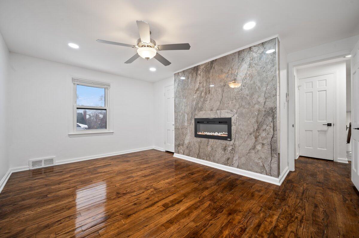16800 Ilene Street Detroit, MI 48221 - Photo 15 of 20 14