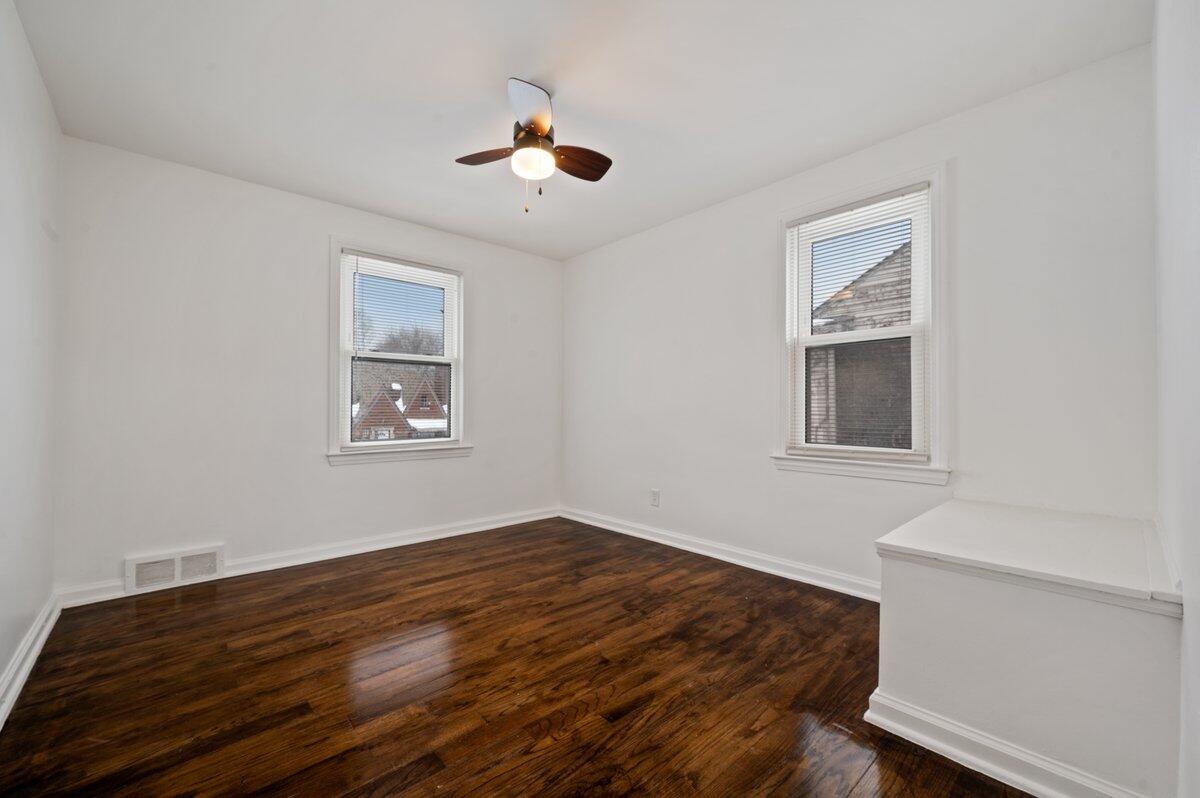 16800 Ilene Street Detroit, MI 48221 - Photo 7 of 20 06