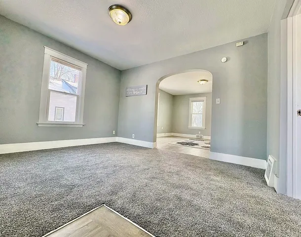 $189,900 | 1103 7th Street Northwest, Faribault, MN 55021