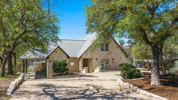 $1,450,000 | 25207 Lakeview Drive, Spicewood, TX 78669