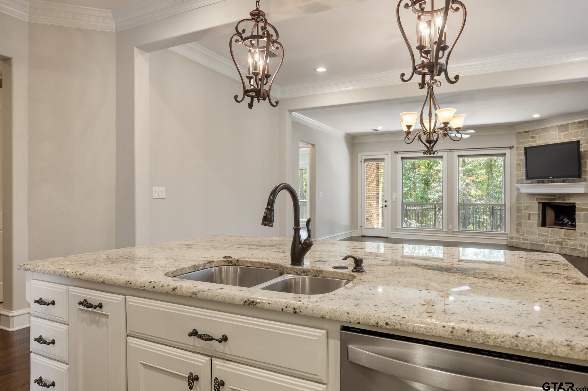 7308 Princedale Tyler, TX 75703 - Photo 9 of 42