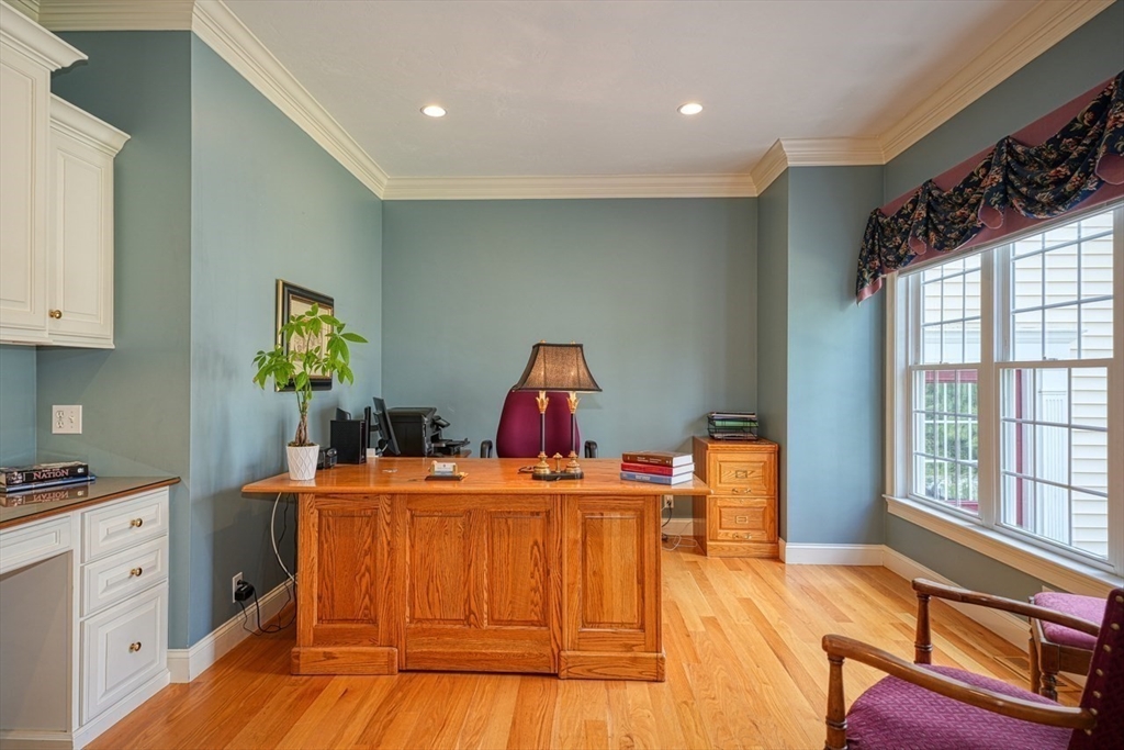 22 Buckhill Road Northborough, MA 01532 - Photo 17 of 41