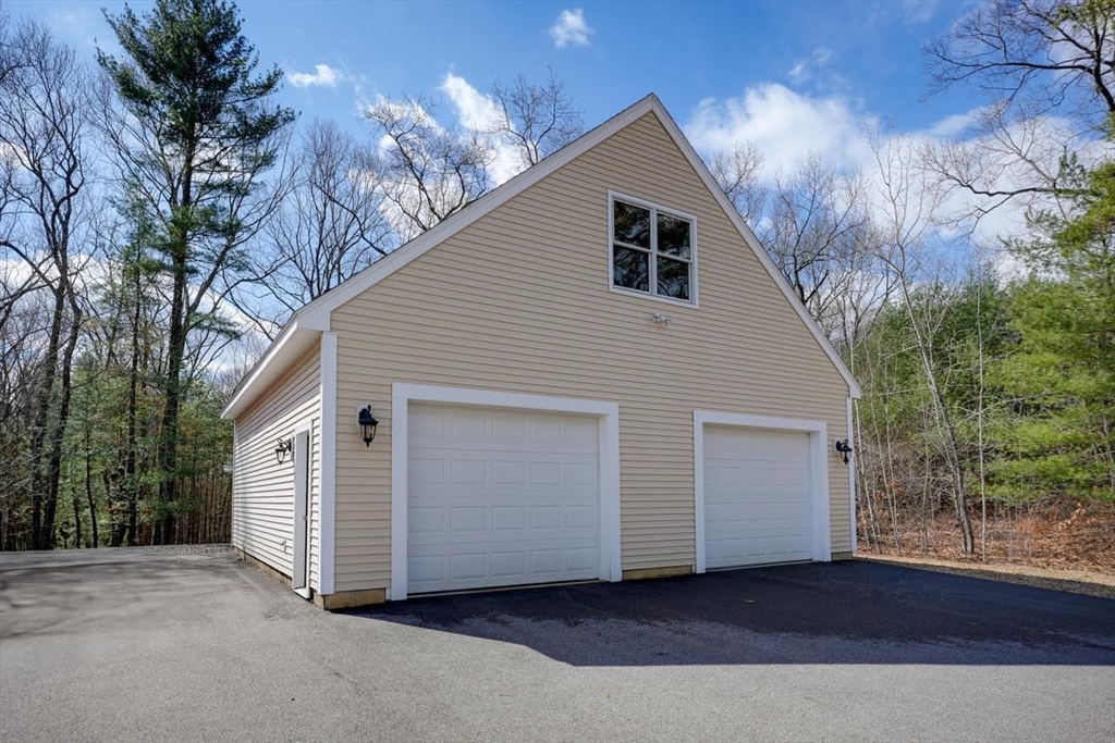 22 Buckhill Road Northborough, MA 01532 - Photo 40 of 41