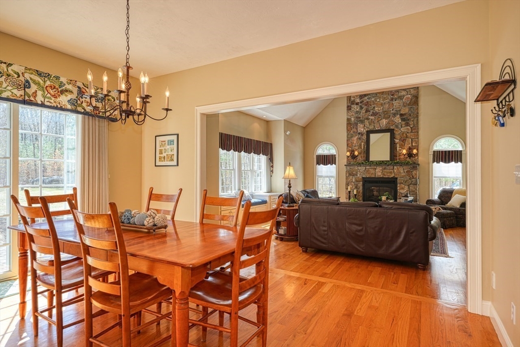 22 Buckhill Road Northborough, MA 01532 - Photo 10 of 41