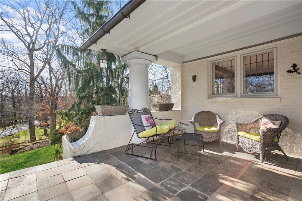 209 Hampton Road Pittsburgh, PA 15215 - Photo 3 of 25 Gallery Image 3