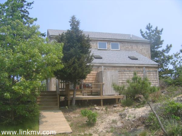 27 Lighthouse Road Aquinnah, MA 02535 - Photo 8 of 10 http://d1qzqeyxiitrap.cloudfront.net/photos/20505/600/1218fd9d.jpg