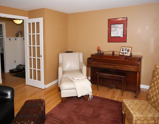 8 Woodspell Road Scarborough, ME 04074 - Photo 6 of 12 Den/Family/Great Room.