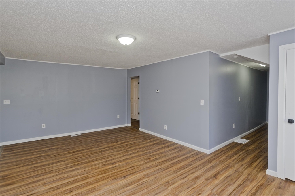 93 Hancock Street Springfield, MA 01109 - Photo 14 of 42 Gallery Image 14