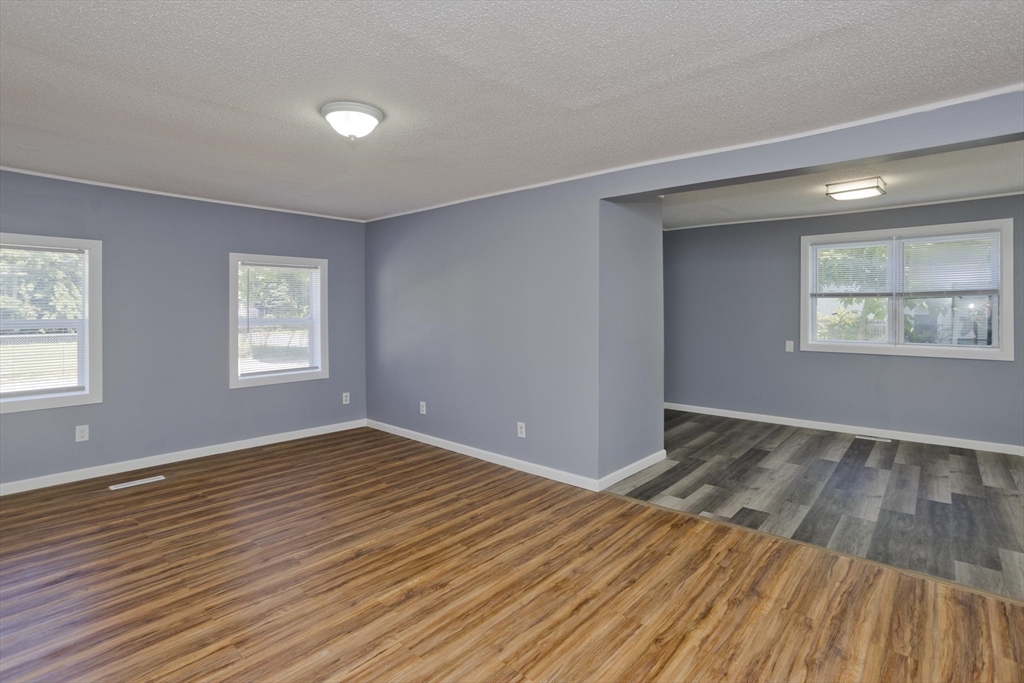 93 Hancock Street Springfield, MA 01109 - Photo 15 of 42 Gallery Image 15