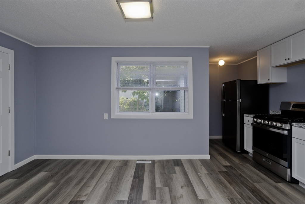93 Hancock Street Springfield, MA 01109 - Photo 8 of 42 Gallery Image 8