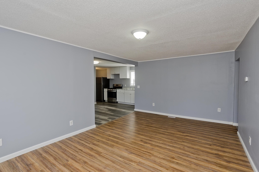 93 Hancock Street Springfield, MA 01109 - Photo 10 of 42 Gallery Image 10