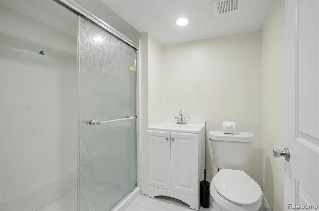 4105 Crocus Road Waterford, MI 48328 - Photo 32 of 47 Gallery Image 32