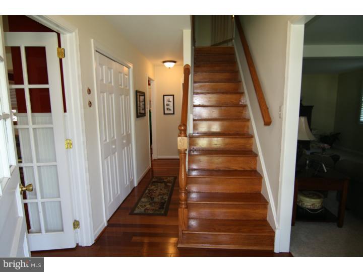 1214 Eagle Road West Chester, PA 19382 - Photo 4 of 22 Hallway