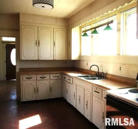 $80,000 | 217 North Broad Street, Lacon, IL 61540