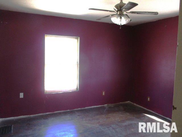 217 North Broad Street Lacon, IL 61540 - Photo 10 of 16