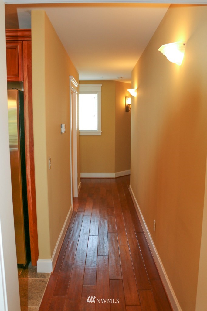 600 Bell Street, Unit 202 Edmonds, WA 98020 - Photo 17 of 25