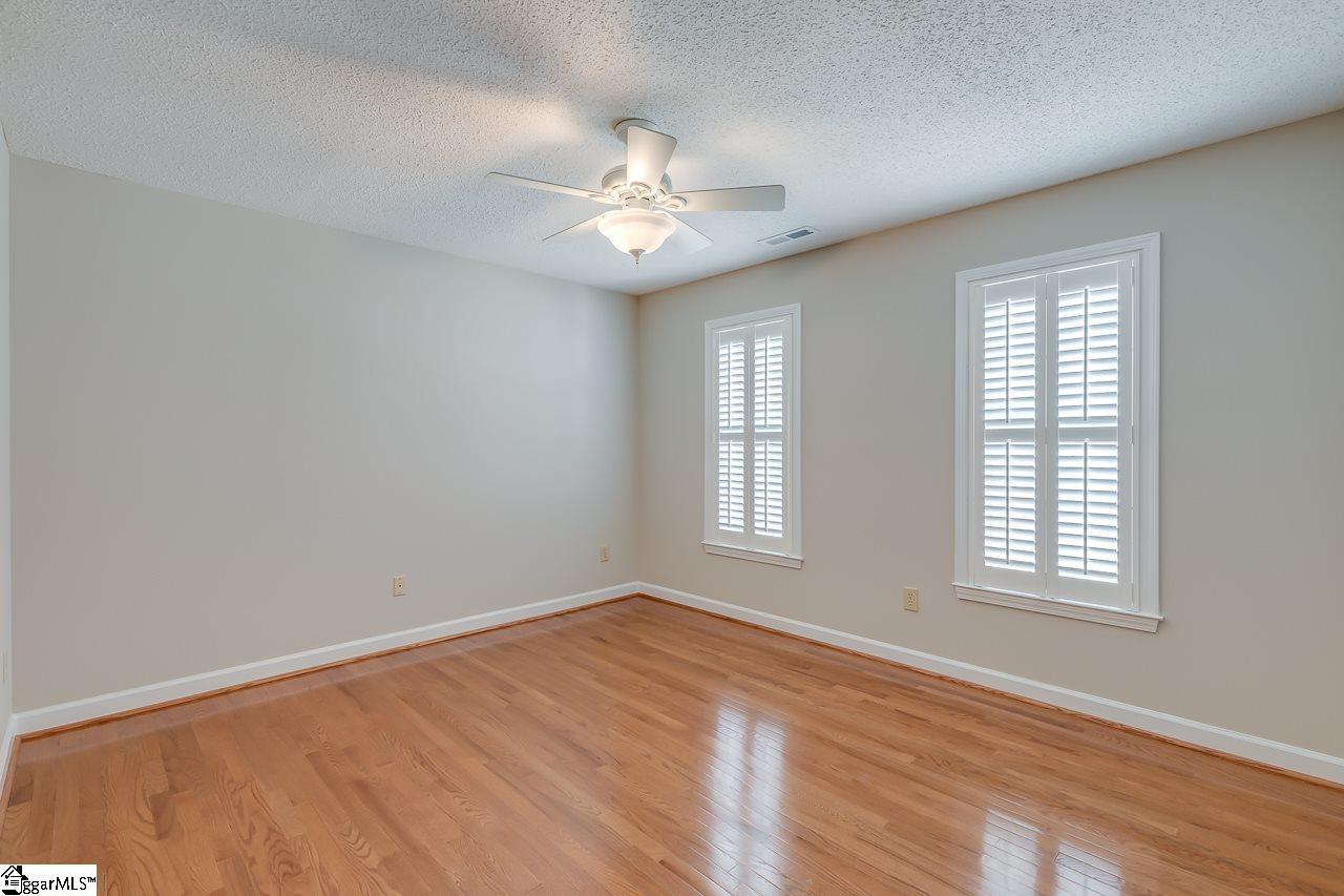 235 Spring Lake Loop Simpsonville, SC 29681 - Photo 12 of 34