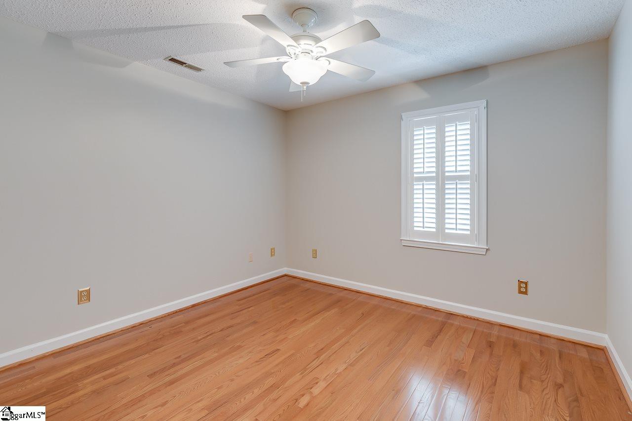 235 Spring Lake Loop Simpsonville, SC 29681 - Photo 15 of 34