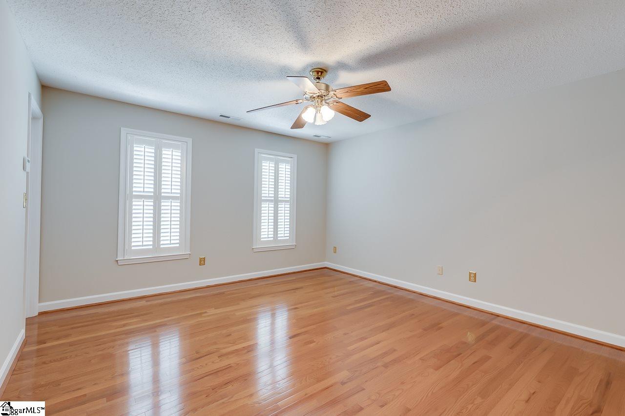 235 Spring Lake Loop Simpsonville, SC 29681 - Photo 17 of 34