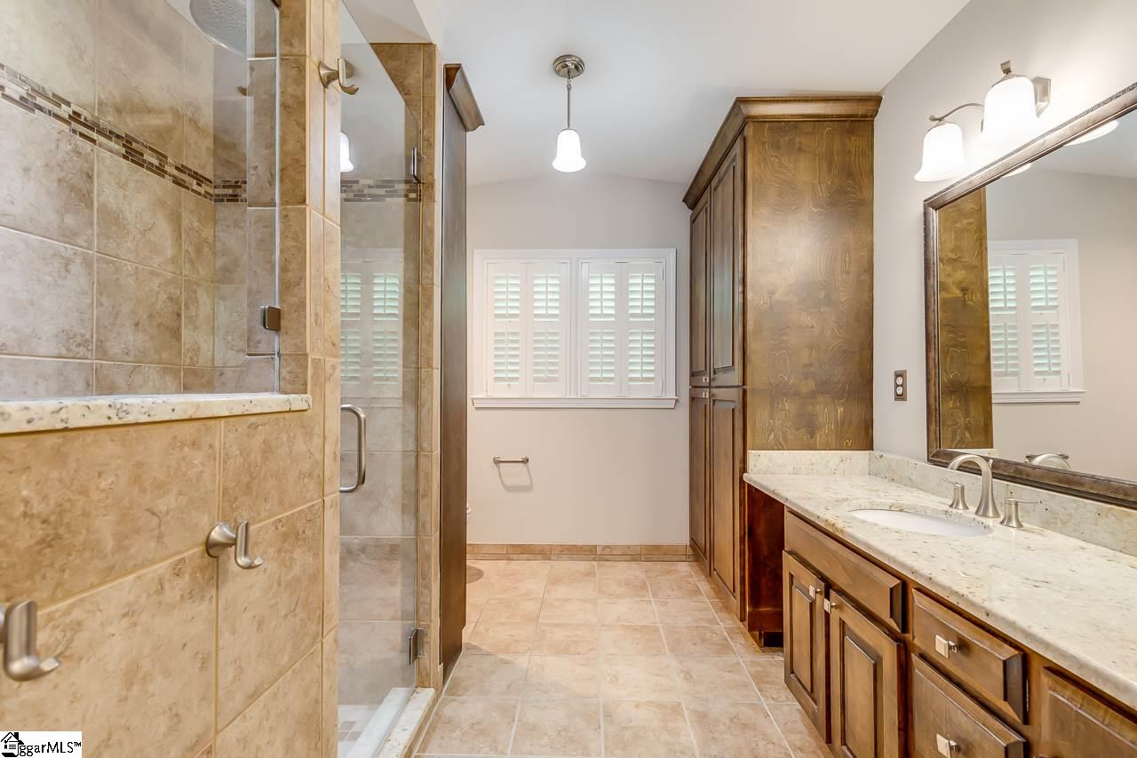 235 Spring Lake Loop Simpsonville, SC 29681 - Photo 19 of 34
